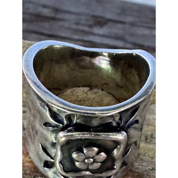Handcrafted Israel 925 Sterling Silver Flower Design Wide Band Ring Size 6 - Picture 2 of 8